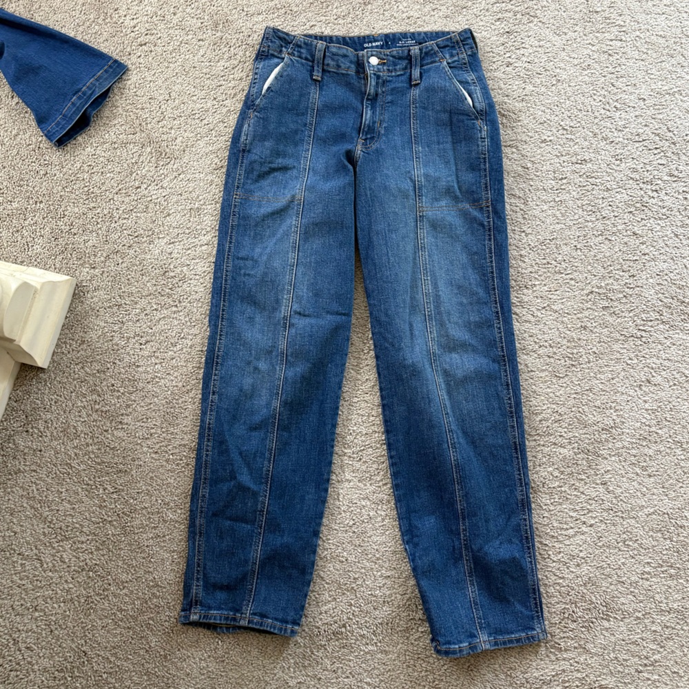 High Rise Straight/Mom Jeans